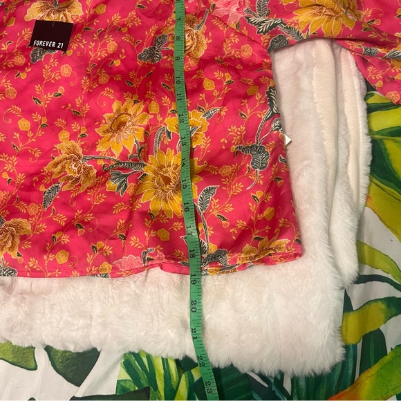 NWT Forever 21 L Pink Floral Satin Tie Strap Crop Cold Shoulder Feminine Blouse - Picture 8 of 12